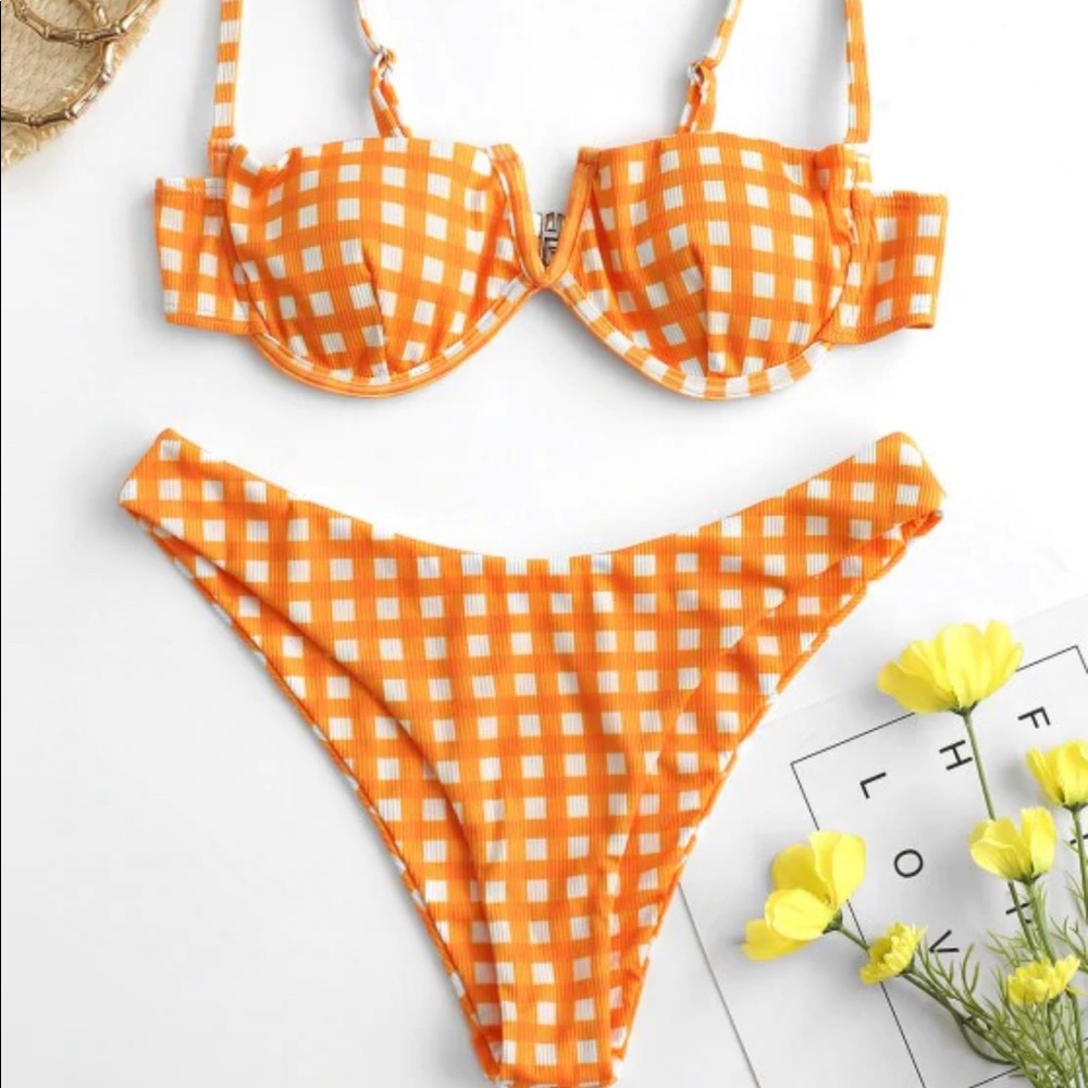 *NWT* Plaid Ribbed V wired Bikini